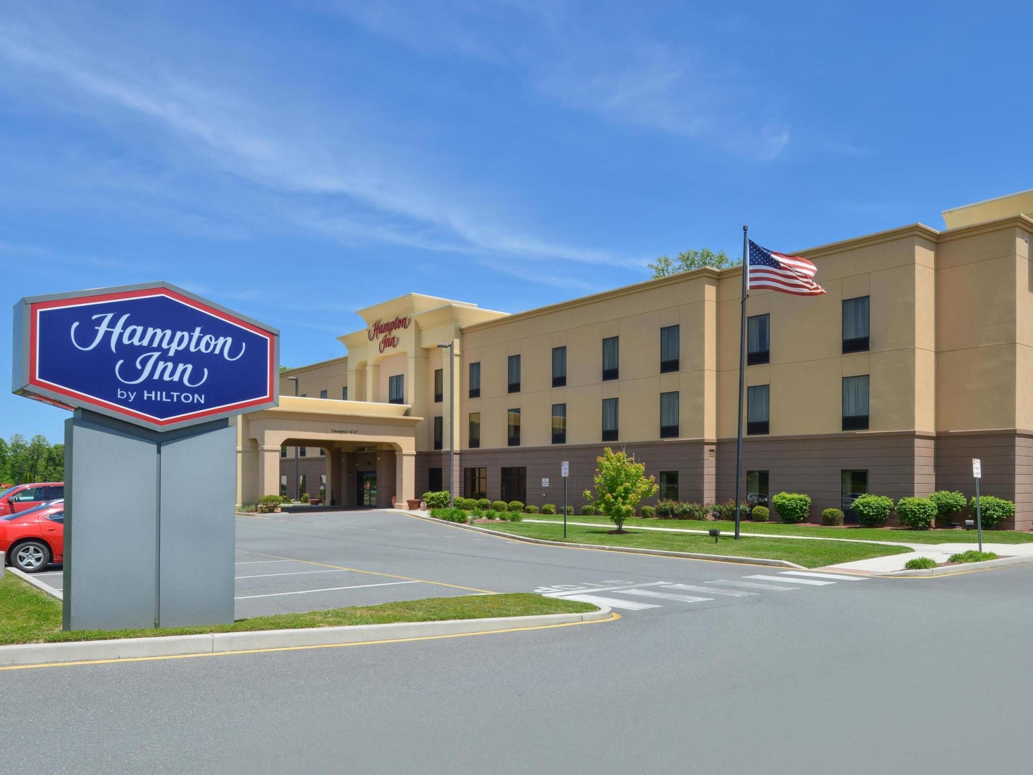 Hampton Inn Milford Eksteriør billede