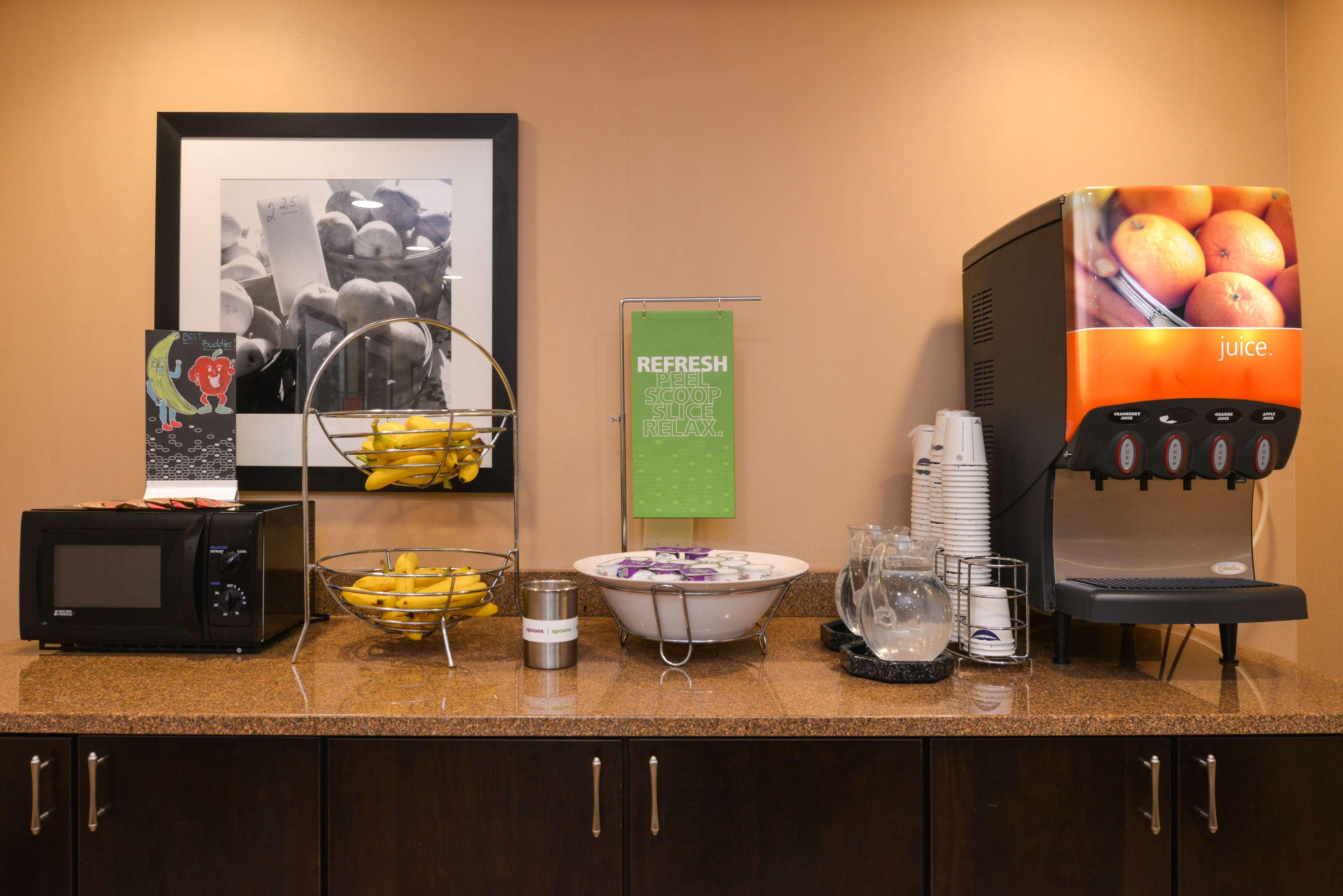 Hampton Inn Milford Eksteriør billede