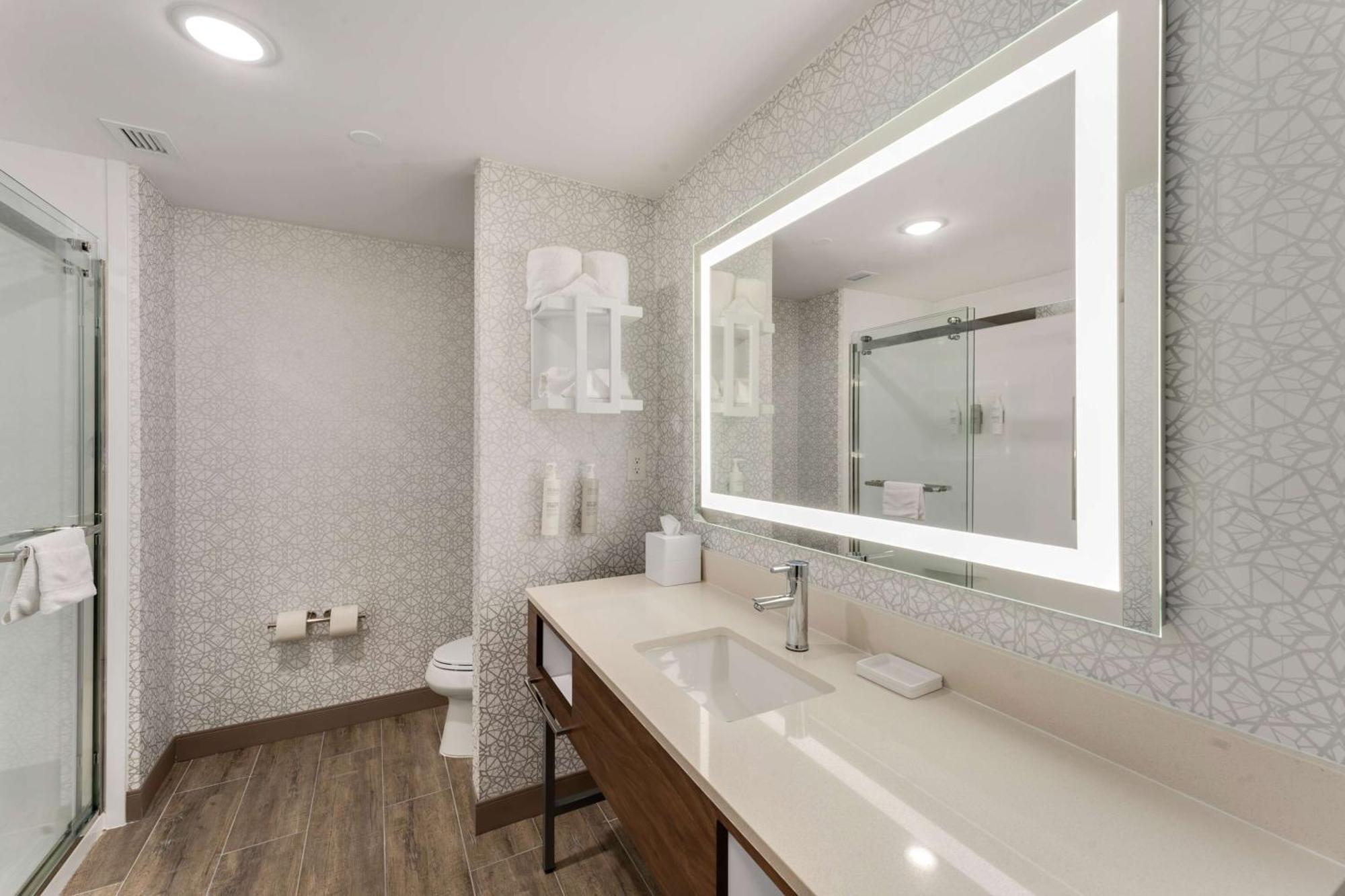 Hampton Inn Milford Eksteriør billede