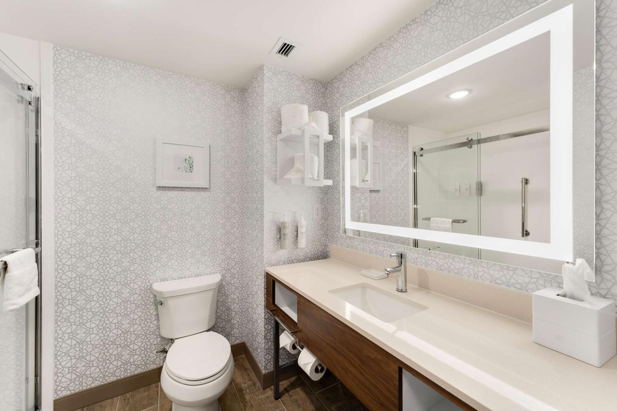 Hampton Inn Milford Eksteriør billede